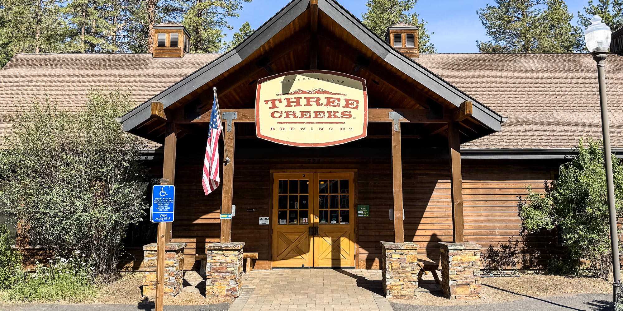 front entrance to three creeks brew pub