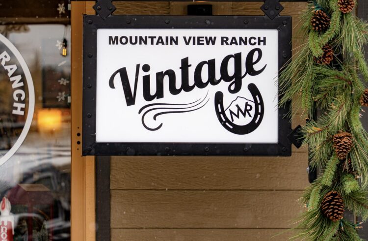 Mountain View ranch vintage sign