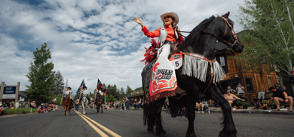 sisters rodeo parade